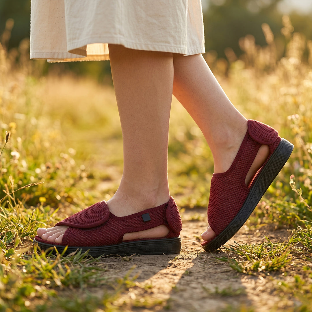 Seabrook Wide Fit Sandals - Red