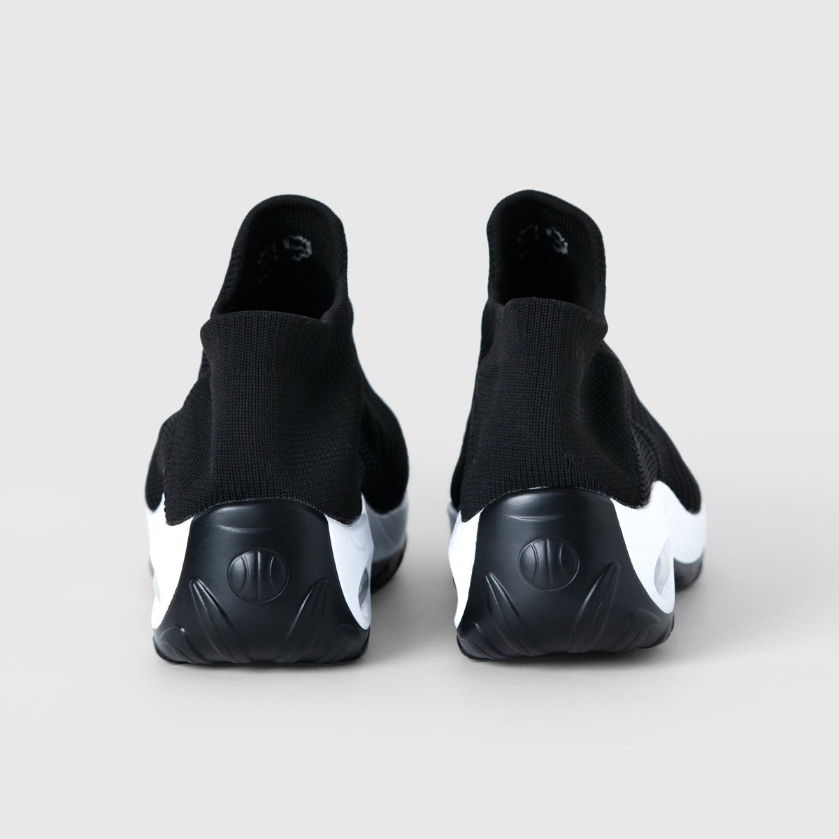 Zephyr Breathable No-Tie Stretch Shoes - Black White