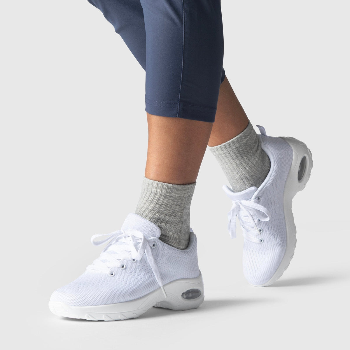Vigor Stretch Shoes - White