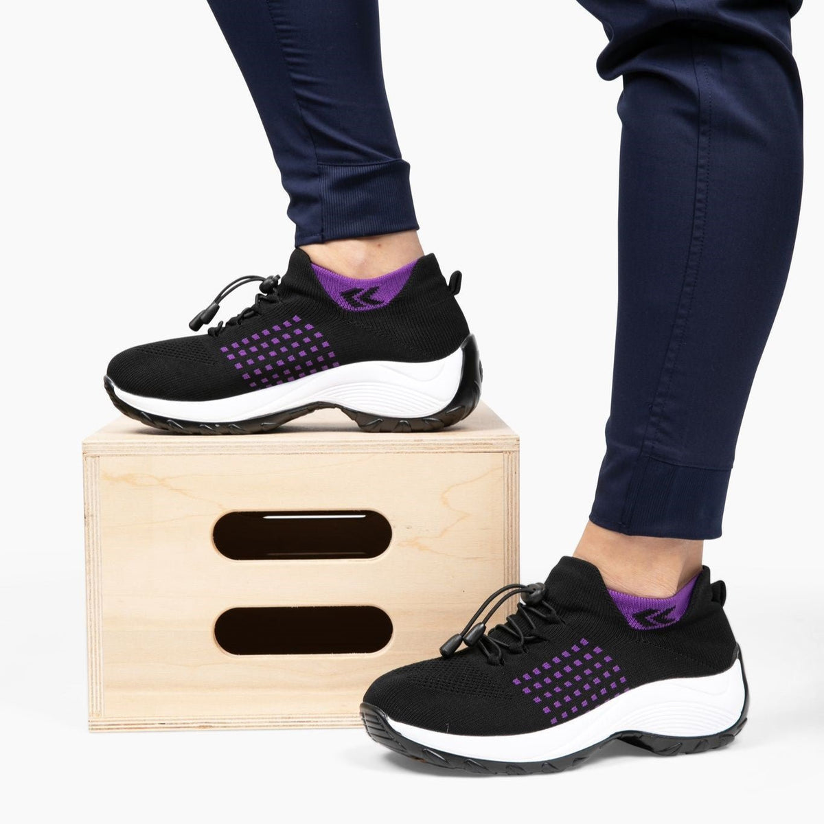 Non-Slip Healthcare Worker Solace Stretch Cushion Shoes