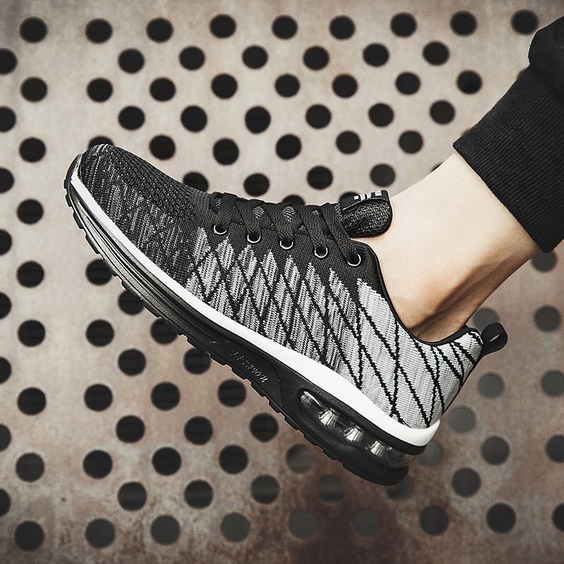 Metro Breathable Everyday Shoe - Black