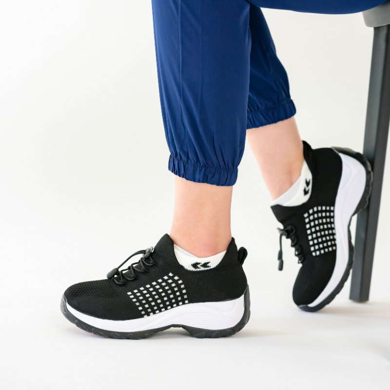 Solace Stretch Cushion Shoes - Black White
