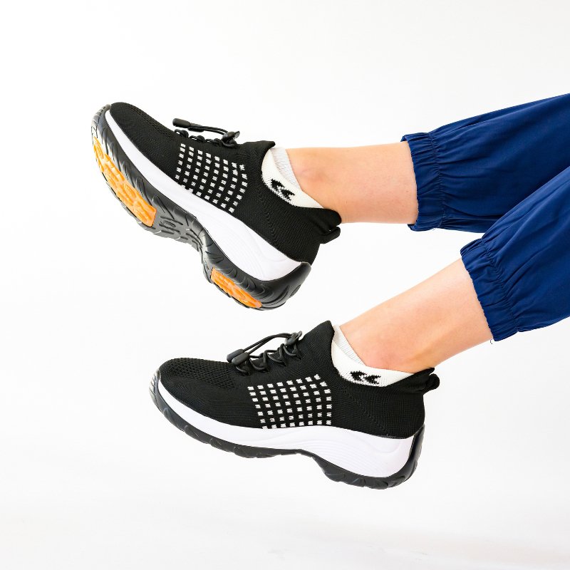 Solace Stretch Cushion Shoes - Black White