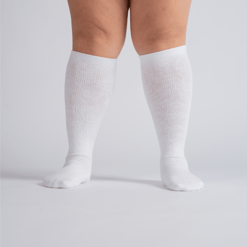 CloudKnit Padded Extra-Stretch Knee Socks - White