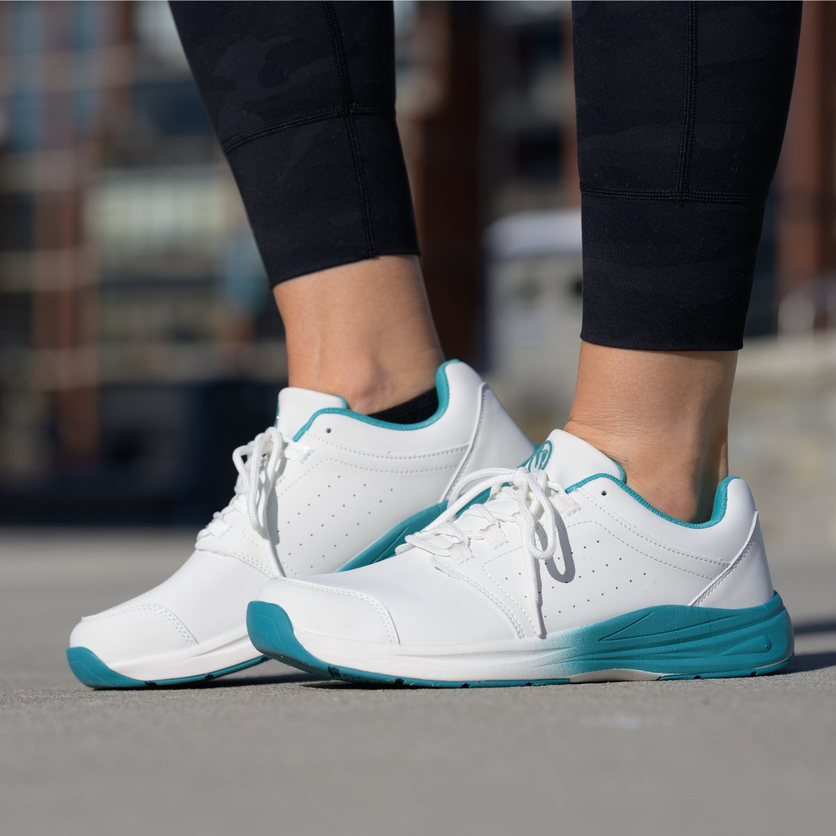 Cadence Cushion Shoes - Turquoise